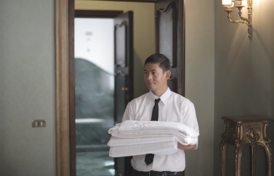 How to pursue a career in the hospitality industry